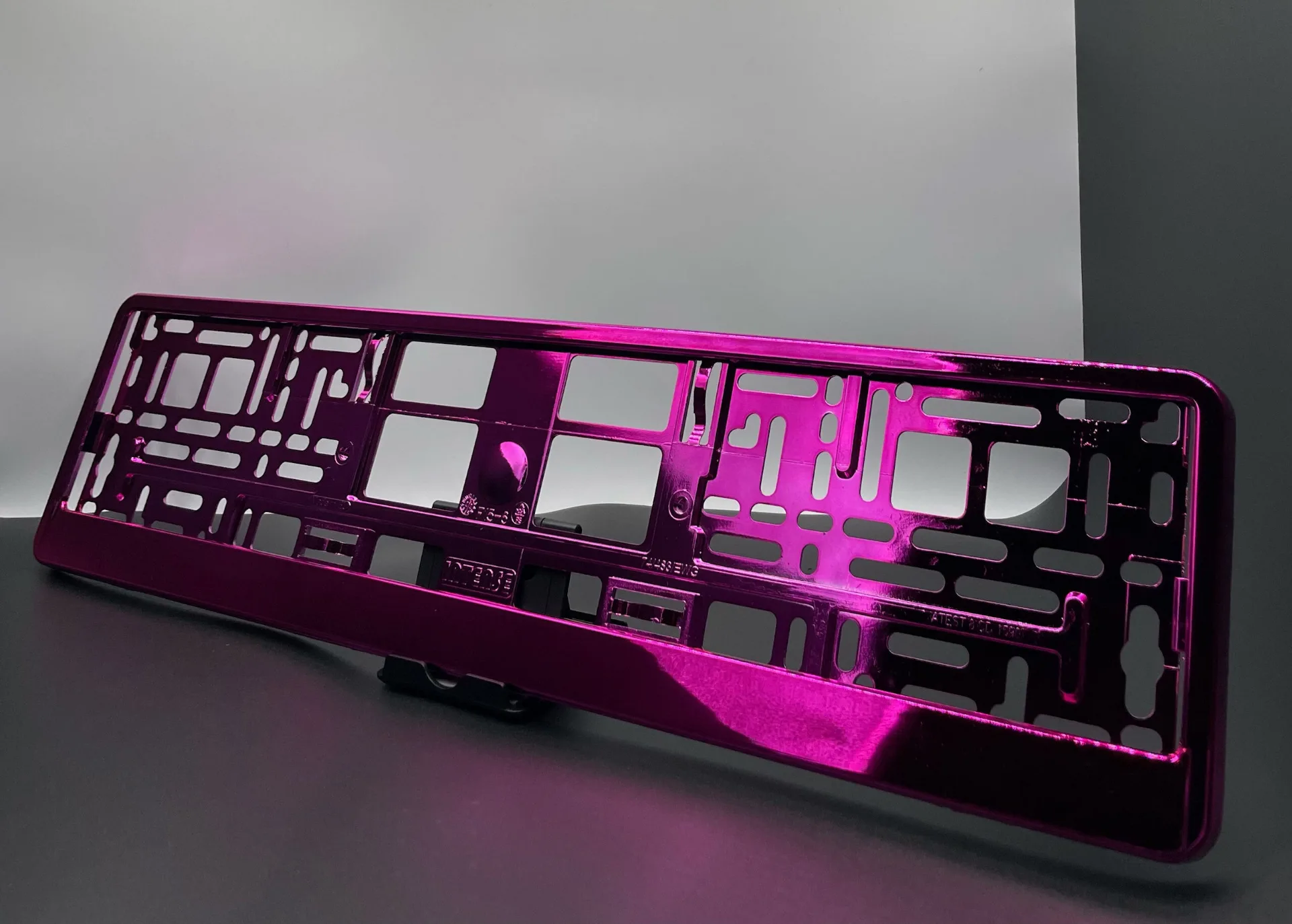 Porte-plaque Rose Chromé