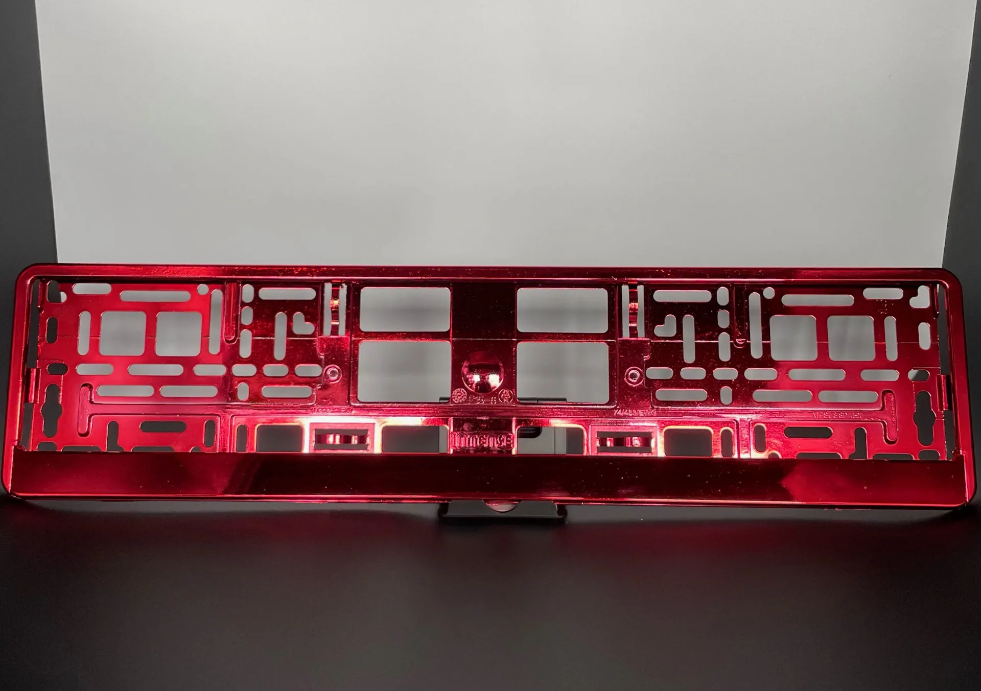 Porte-plaque Rouge Chromé