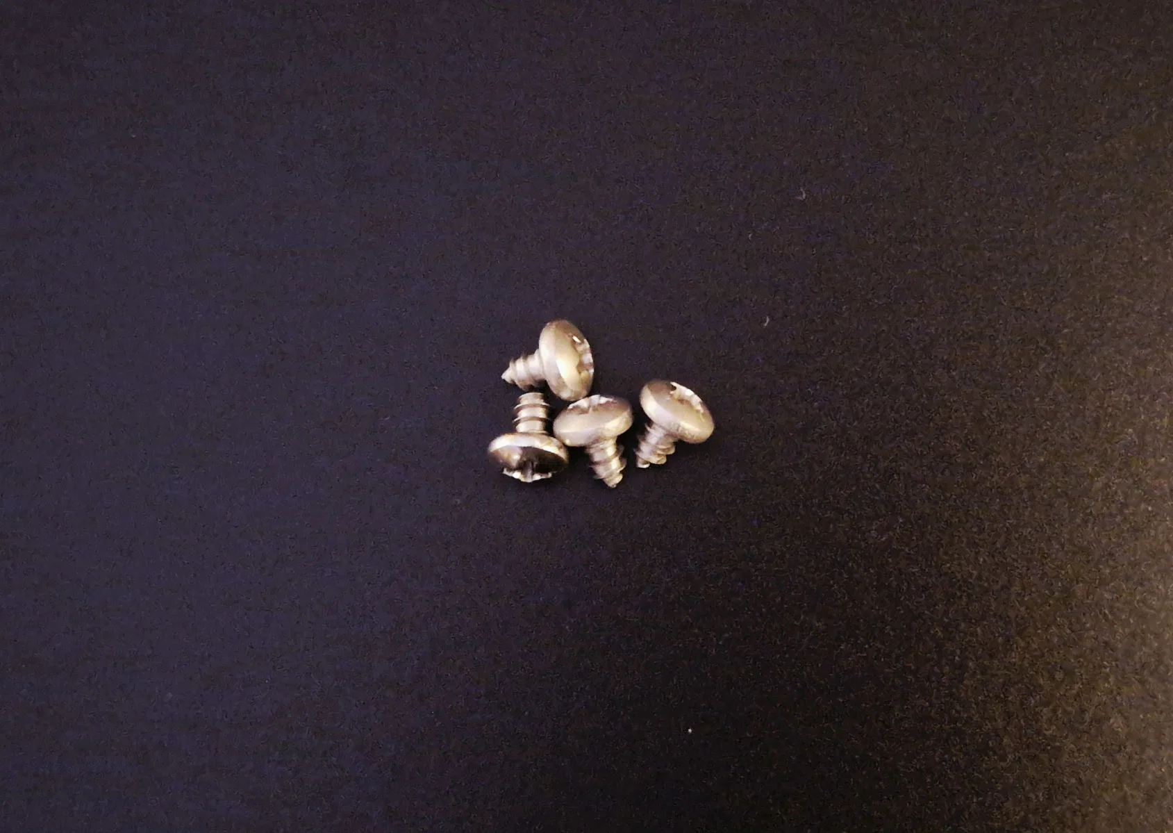 Schroef voor aluminium nummerplaat